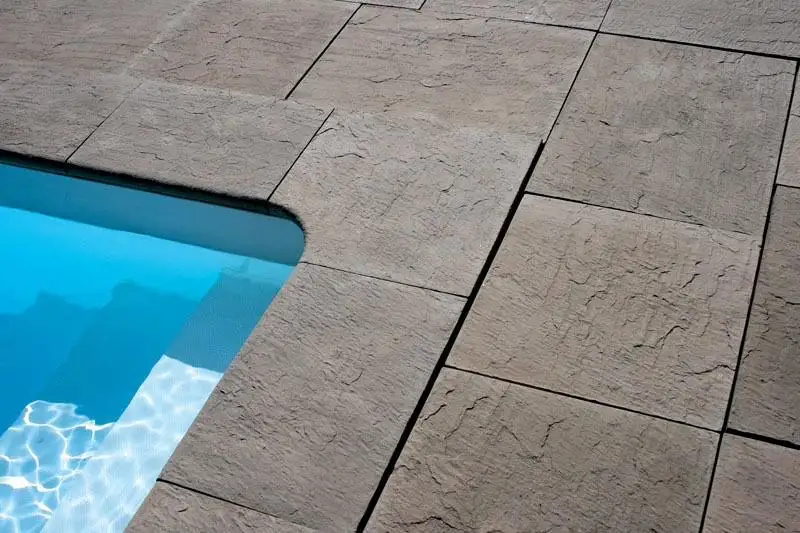 4. Borde-para-piscinas-y-Pavimentos-Servicios